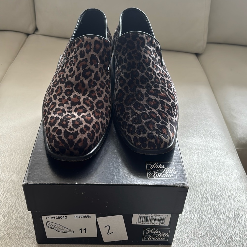 Saks Fifth Ave leopard